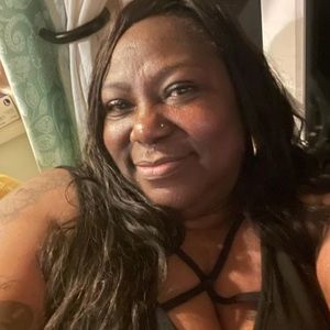 Meet your Posher, Liz